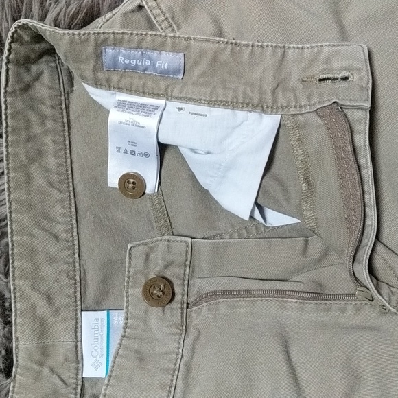 Columbia Regular Fit Khaki Pants - Picture 3 of 15
